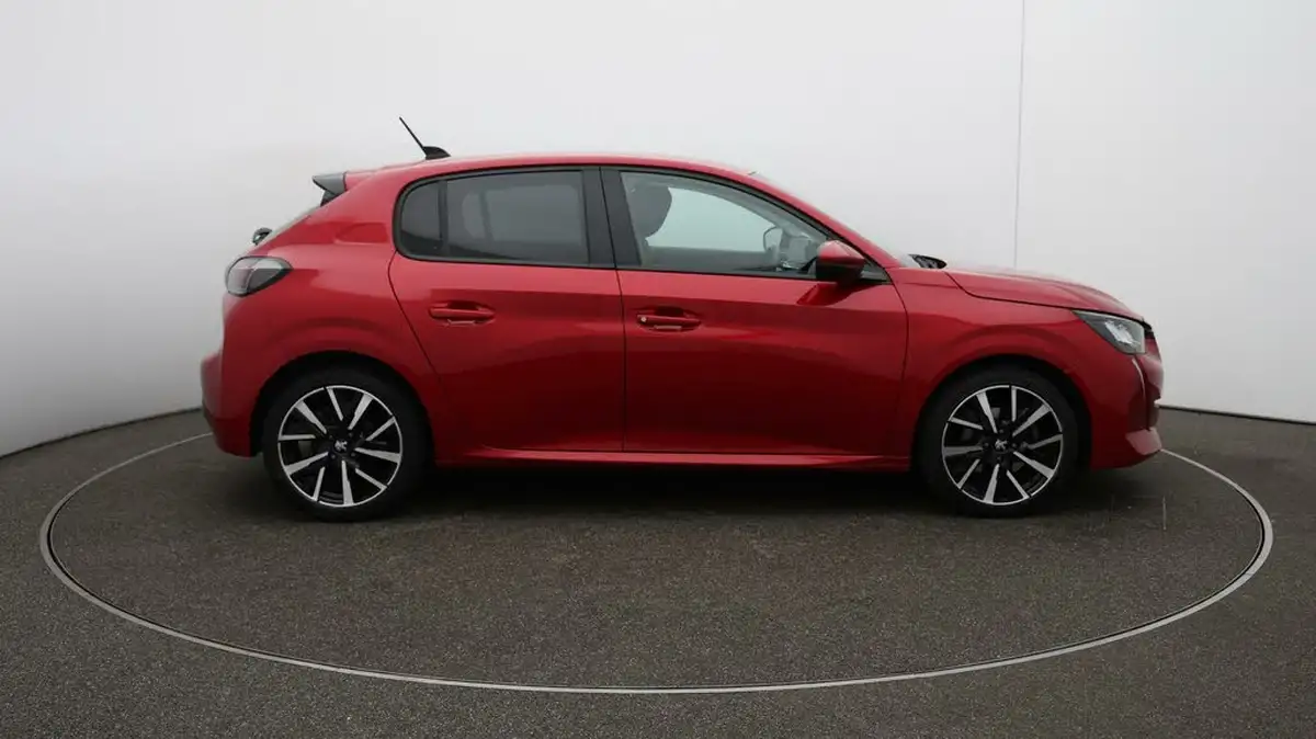 2020-peugeot-208-12-puretech-allure-100bhp-big-43
