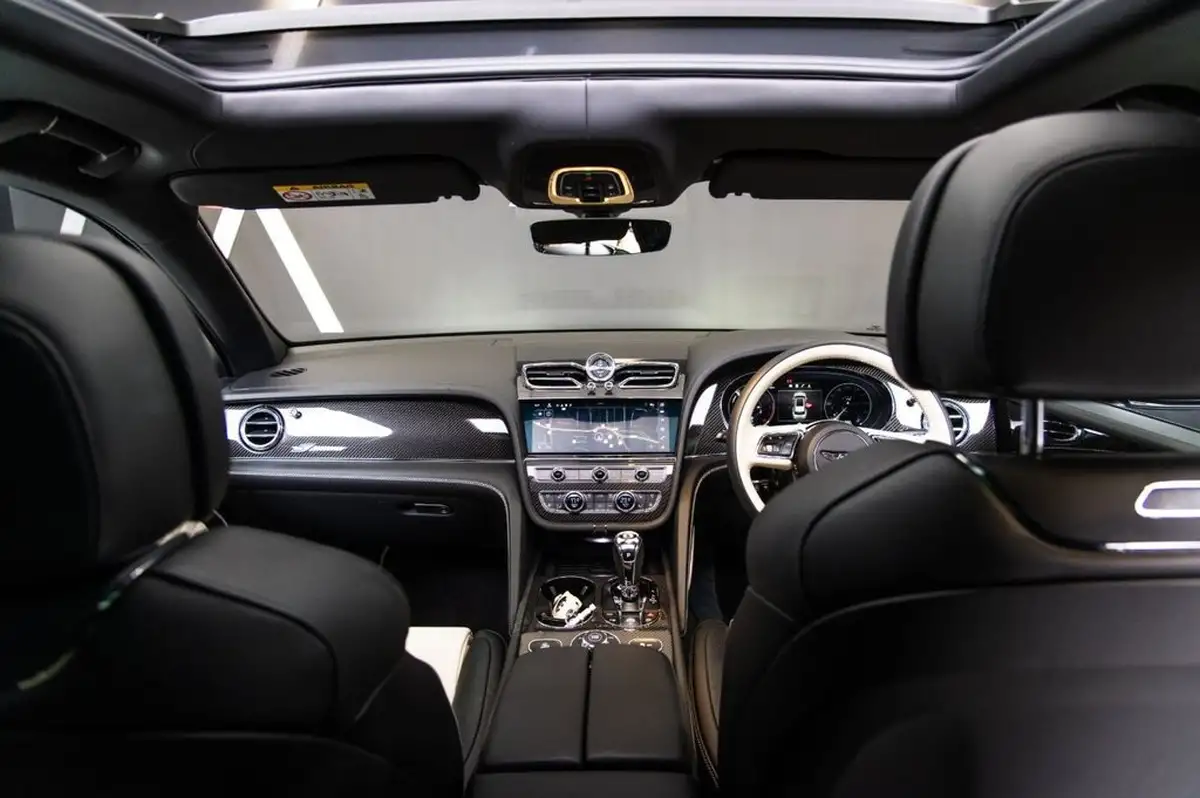 2023-bentley-bentayga-30-hybrid-big-5