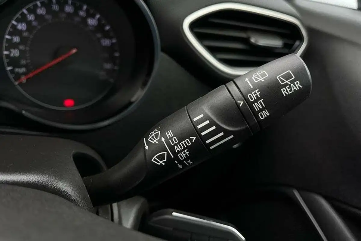 2021-vauxhall-crossland-12-elite-nav-130ps-big-14