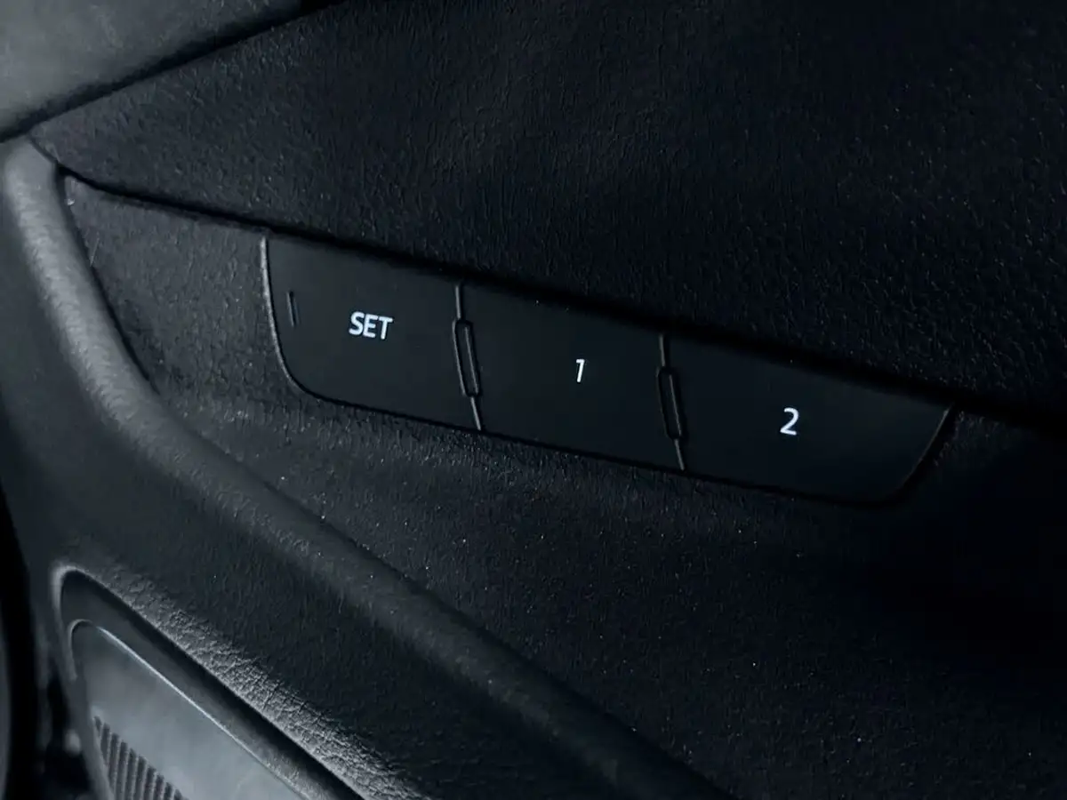 2022-audi-e-tron-50e-black-edition-station-wagon-big-20