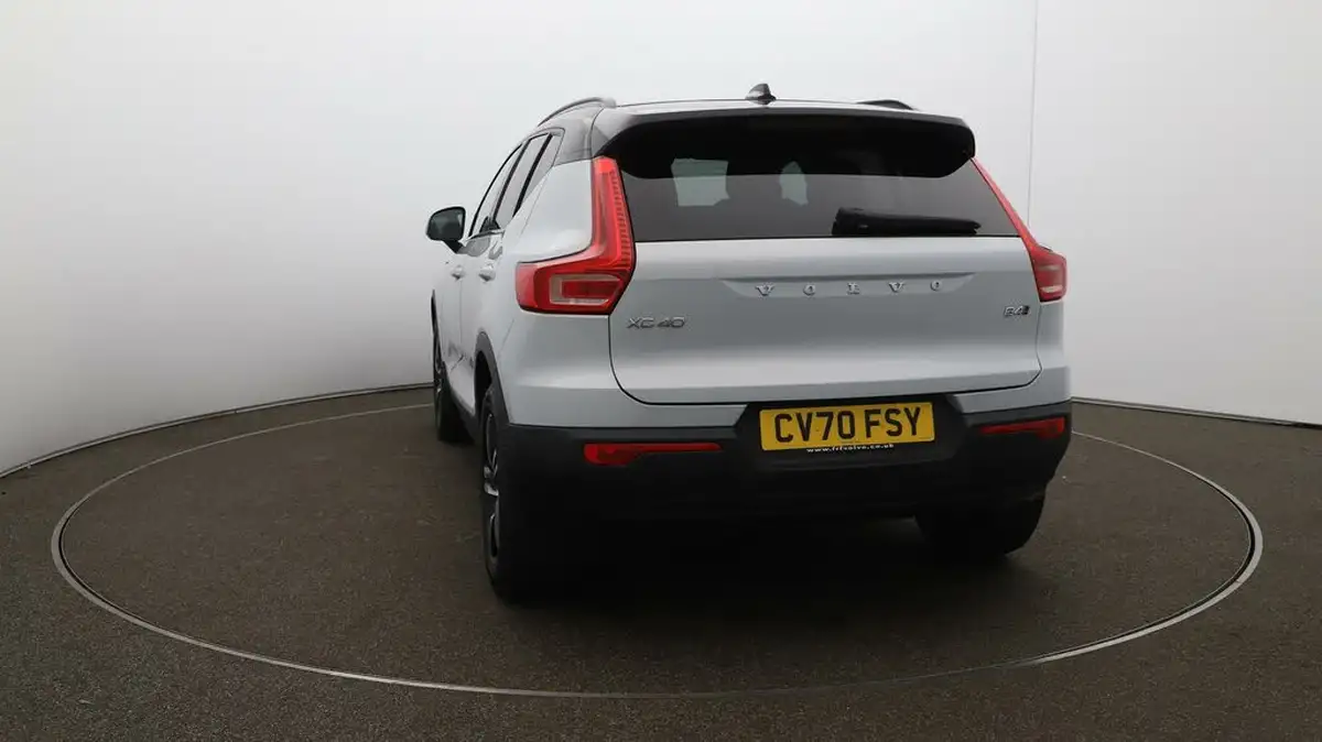 2020-volvo-xc40-20-b4-r-design-awd-big-50