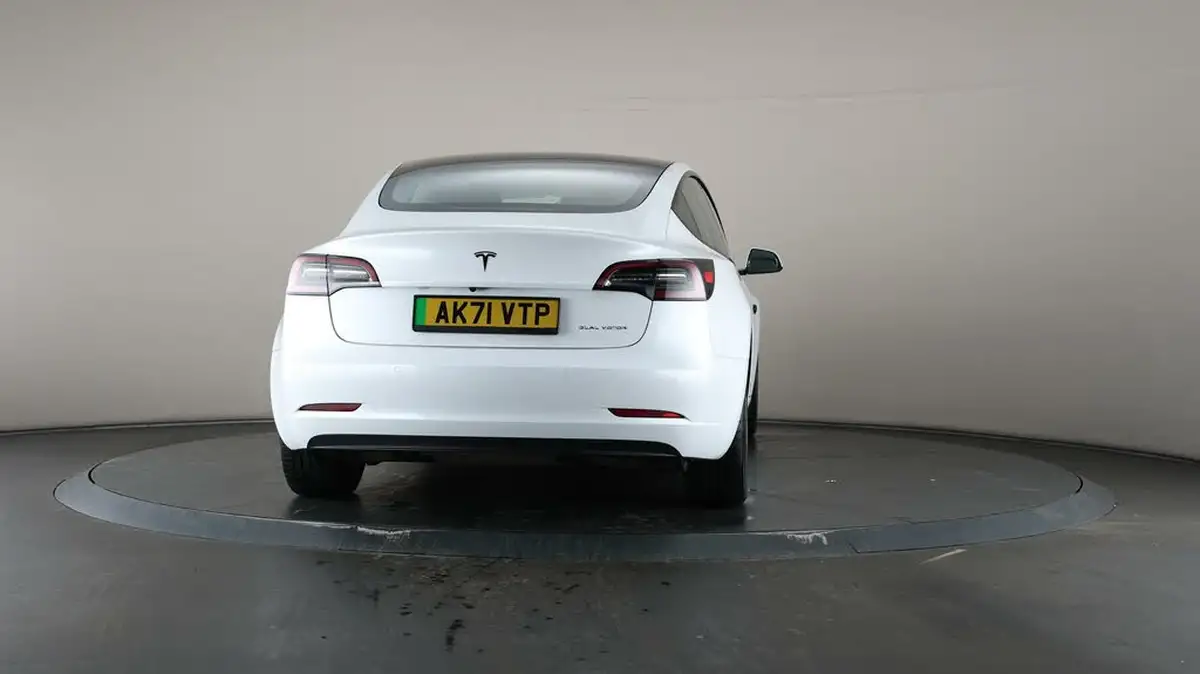 2021-tesla-model-3-e-long-range-awd-big-64