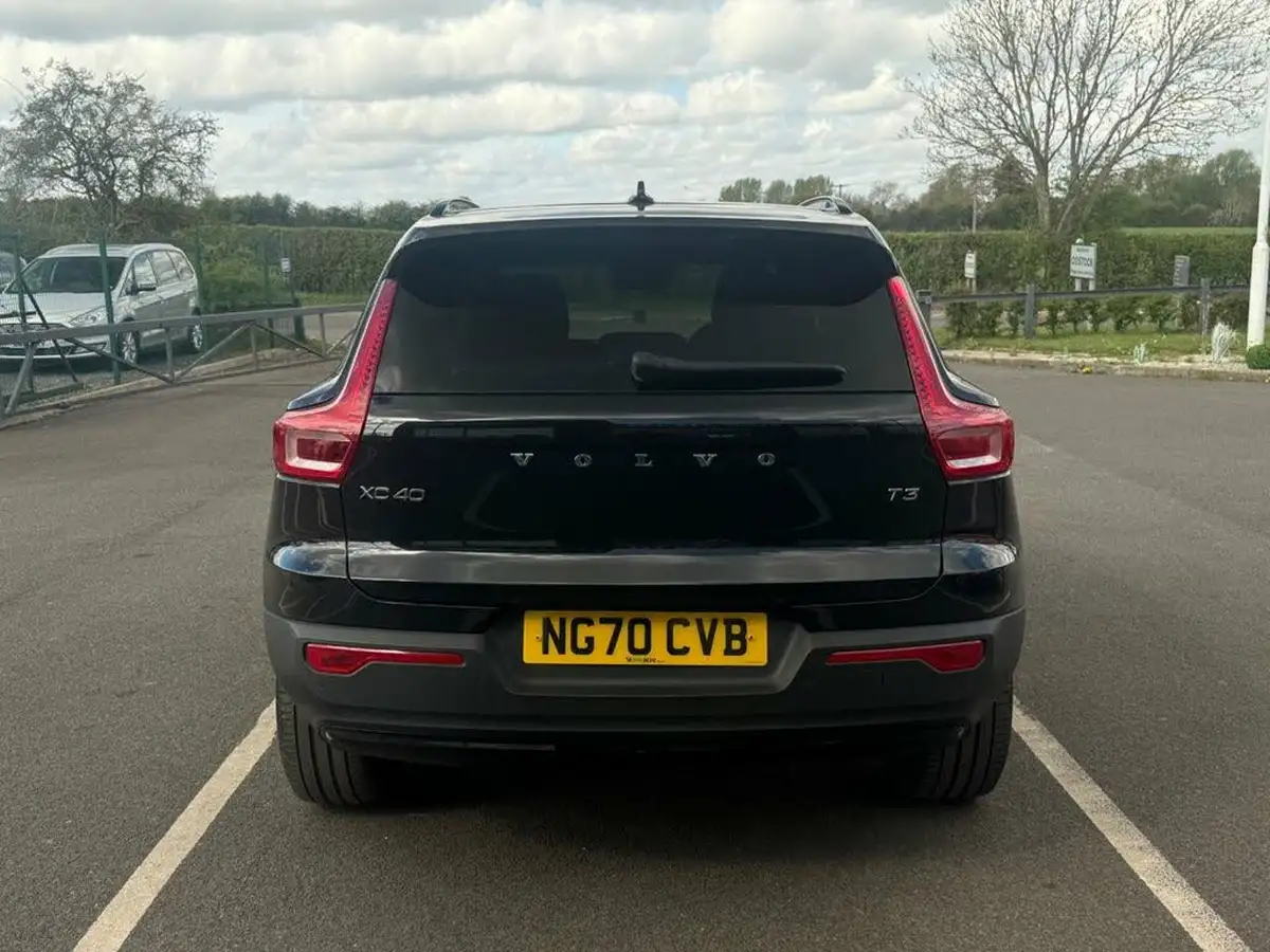 2021-volvo-xc40-15-t3-r-design-163bhp-big-5
