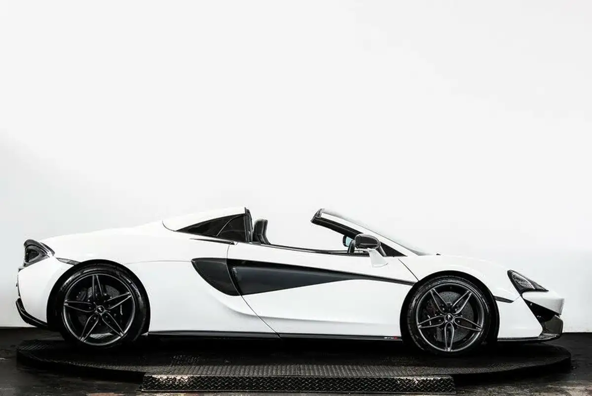 2019-mclaren-570s-38-spider-big-2