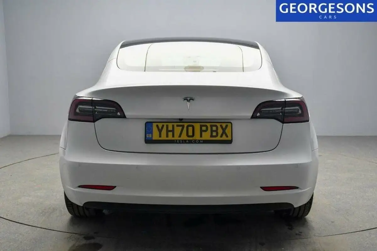 2020-tesla-model-3-e-standard-plus-big-15
