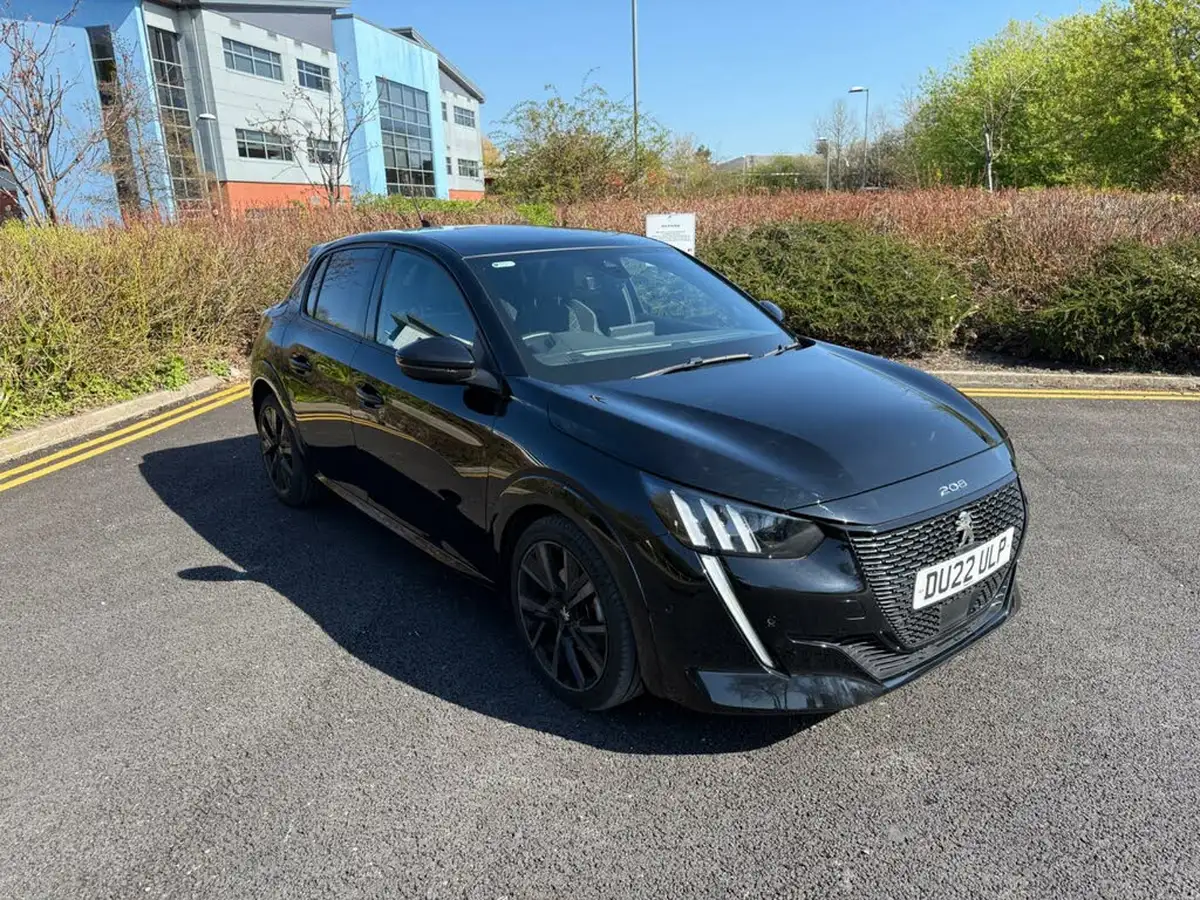 2022-peugeot-208-12-puretech-gt-premium-130bhp-eat8-big-1