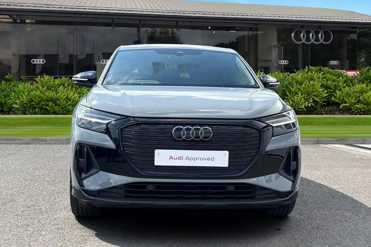 2024-audi-q4-e-tron-45e-black-edition-station-wagon-auto-big-5