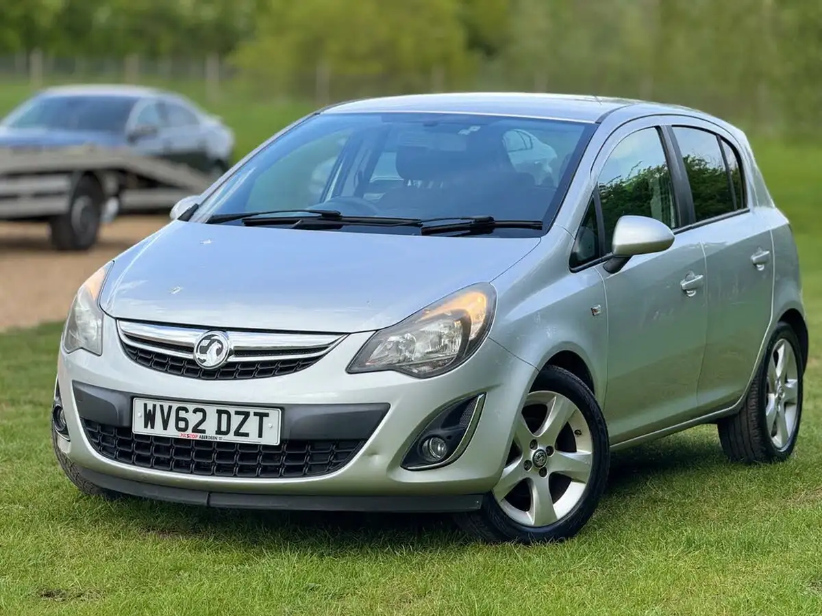 2012-vauxhall-corsa-14-sxi-5d-big-17