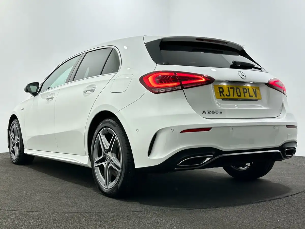 2021-mercedes-benz-a-class-13-a250e-amg-line-premium-hatchback-5d-big-46