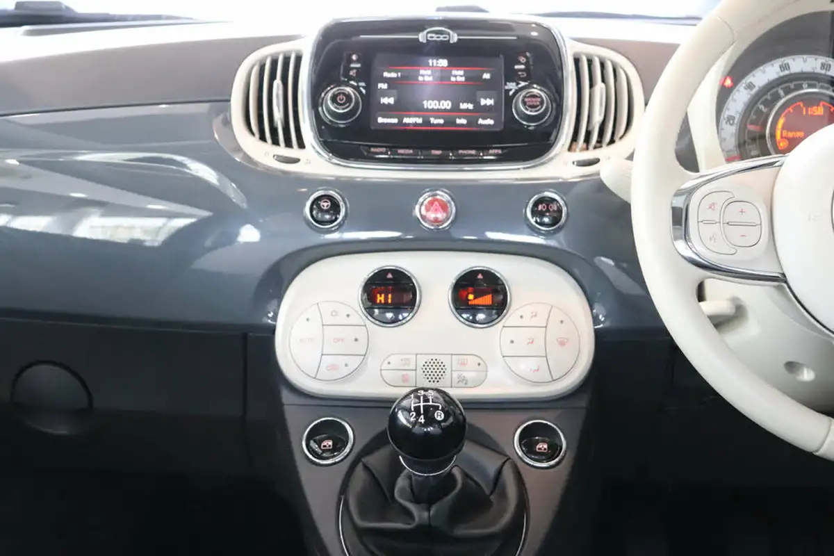 2016-fiat-500-12-lounge-big-13
