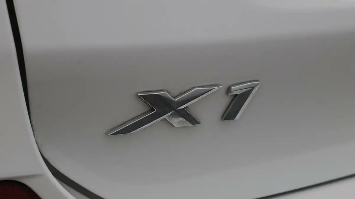 2021-bmw-x1-15-xdrive-25e-phev-m-sport-big-21