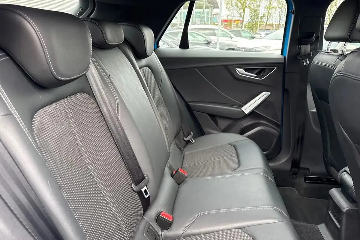 2022-audi-q2-15-35-tfsi-s-line-tronic-big-18