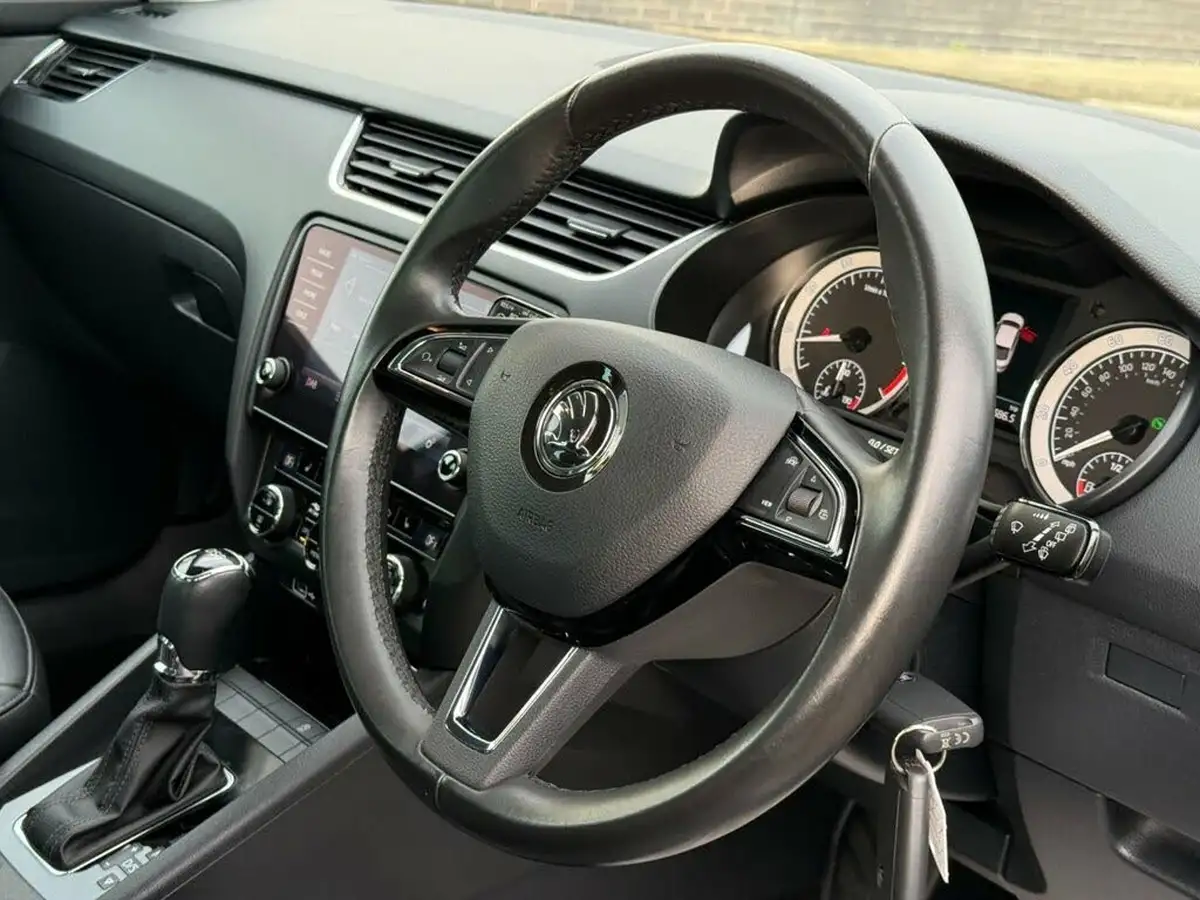 2019-skoda-octavia-15-tsi-se-l-hatchback-dsg-big-13