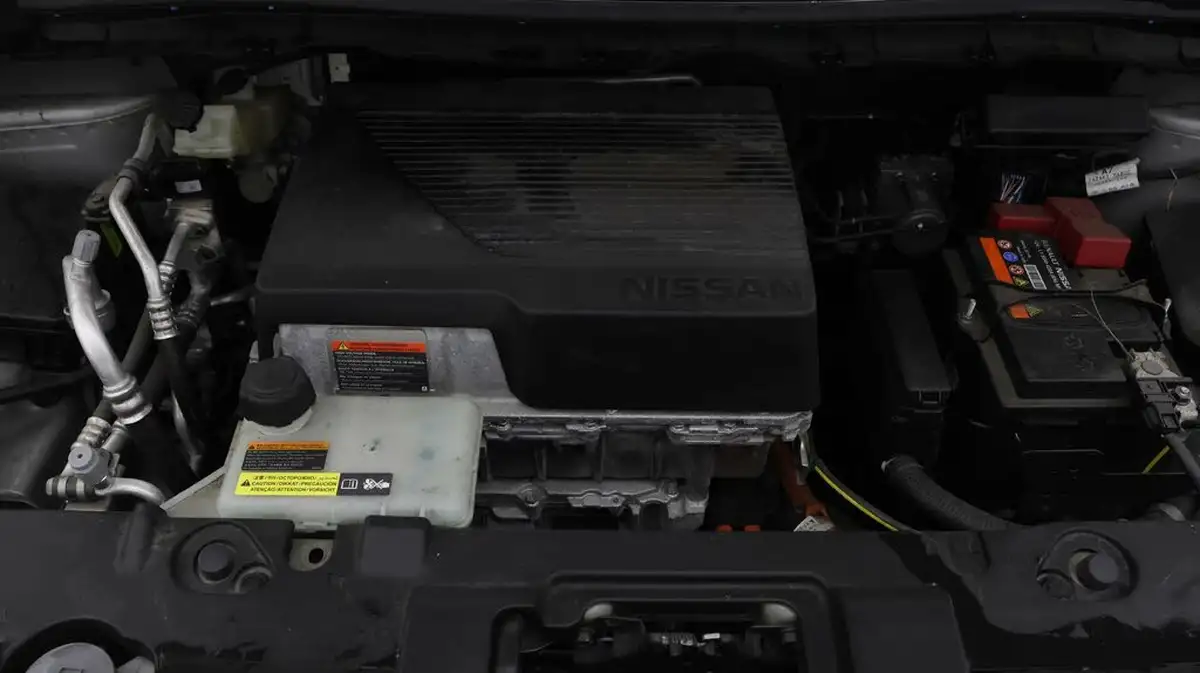 2021-nissan-leaf-e-tekna-big-18