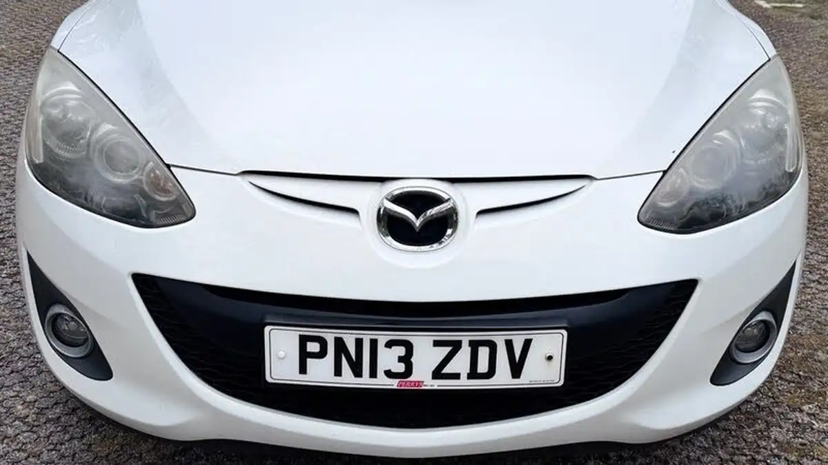 2013-mazda-mazda2-13-venture-big-10
