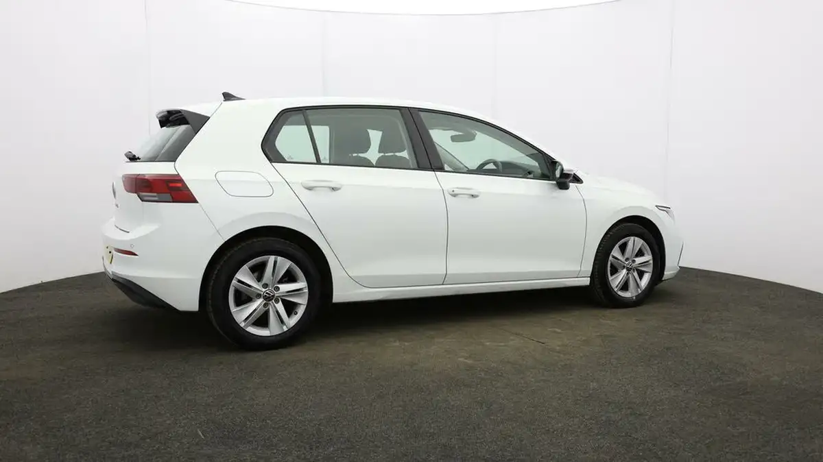 2022-volkswagen-golf-15-tsi-life-150ps-hatchback-big-47
