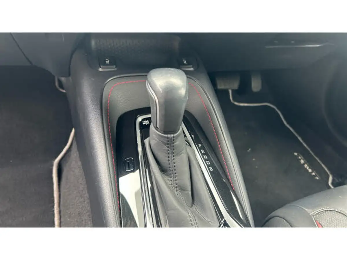 2020-toyota-corolla-18-vvt-i-excel-trk-hatchback-big-12