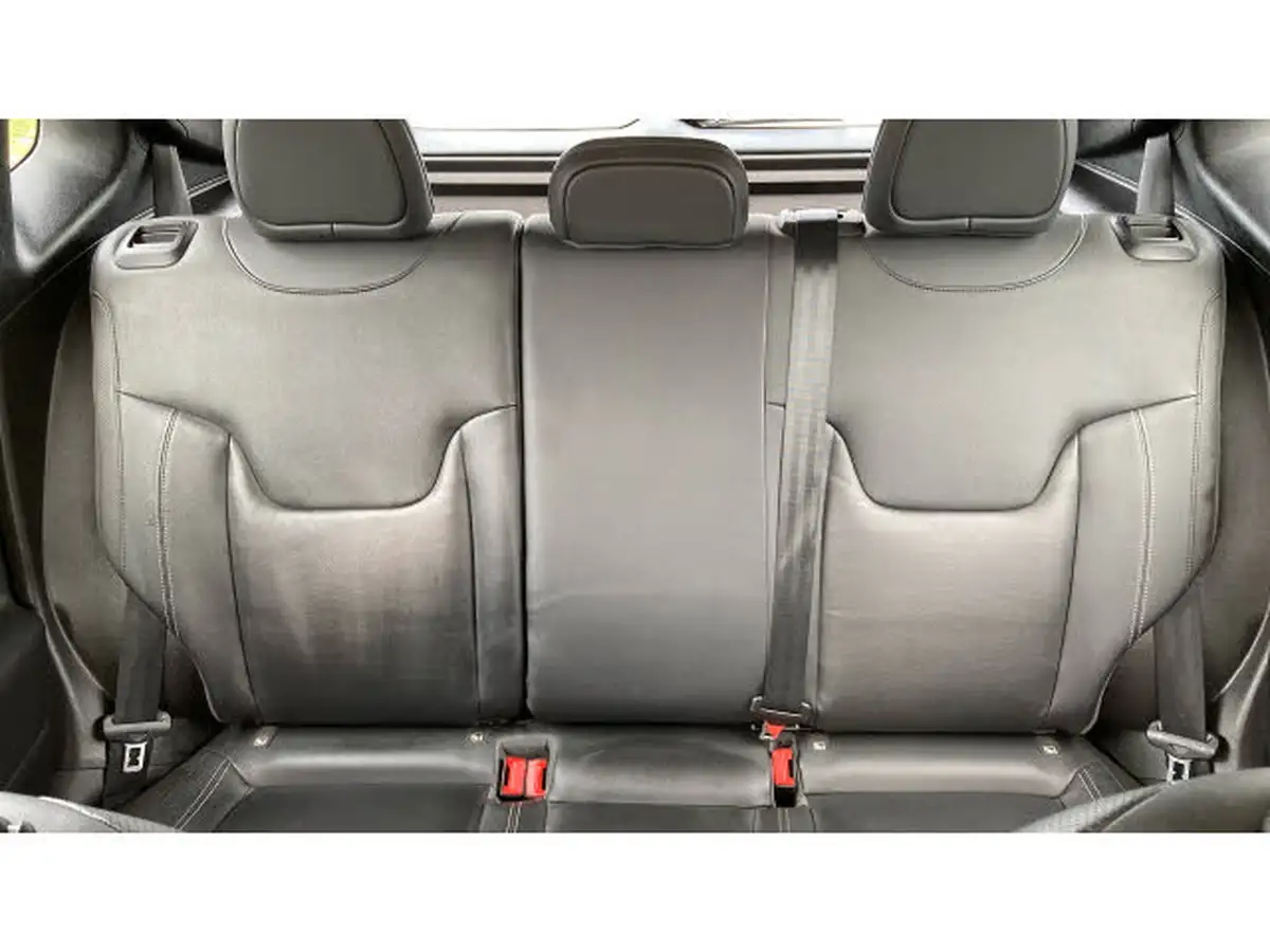 2018-jeep-renegade-10-gse-limited-big-14