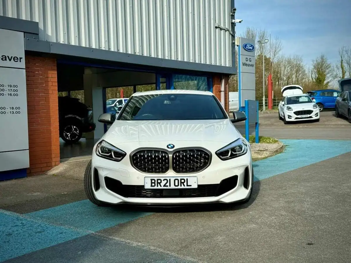 2021-bmw-1-series-20-m135i-xdrive-big-1