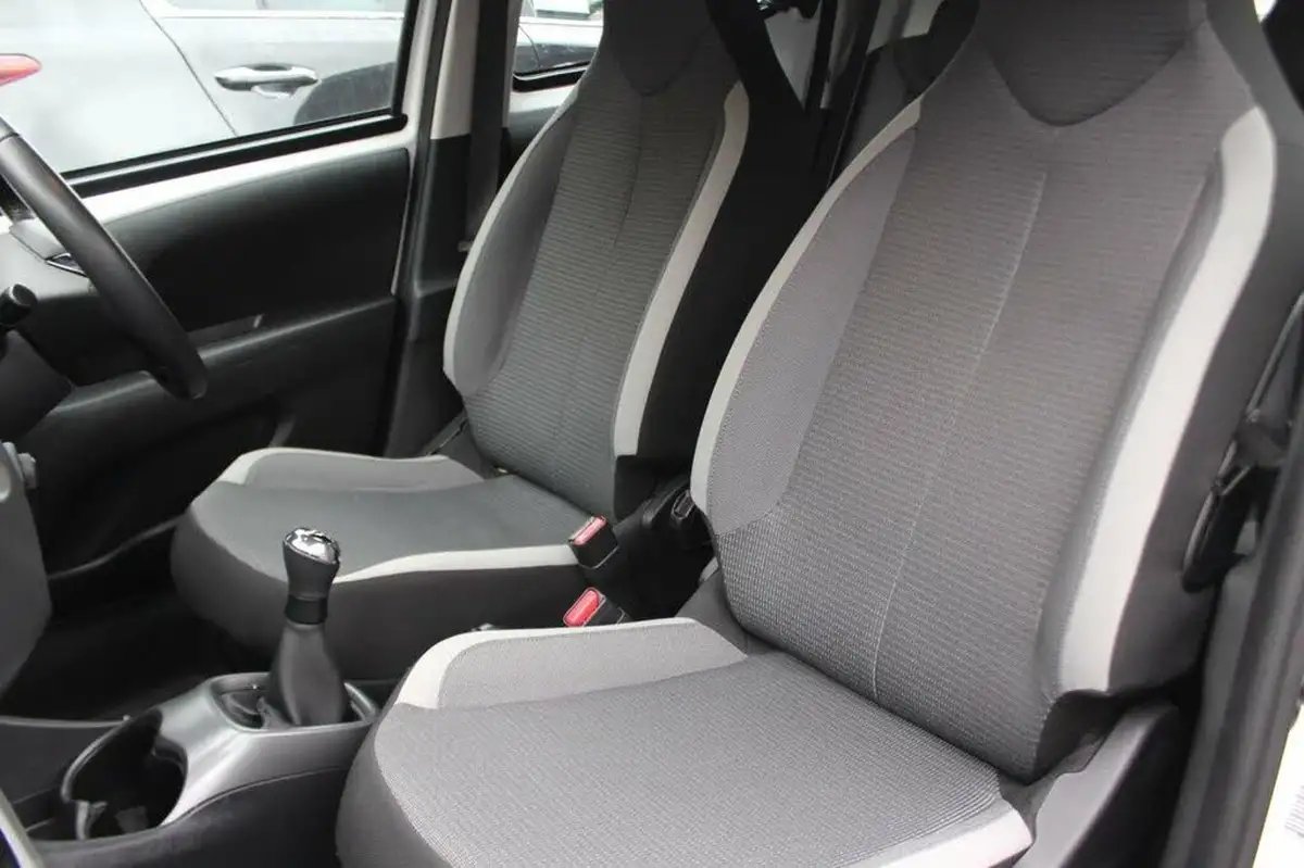 2022-toyota-aygo-10-vvt-i-x-play-big-3