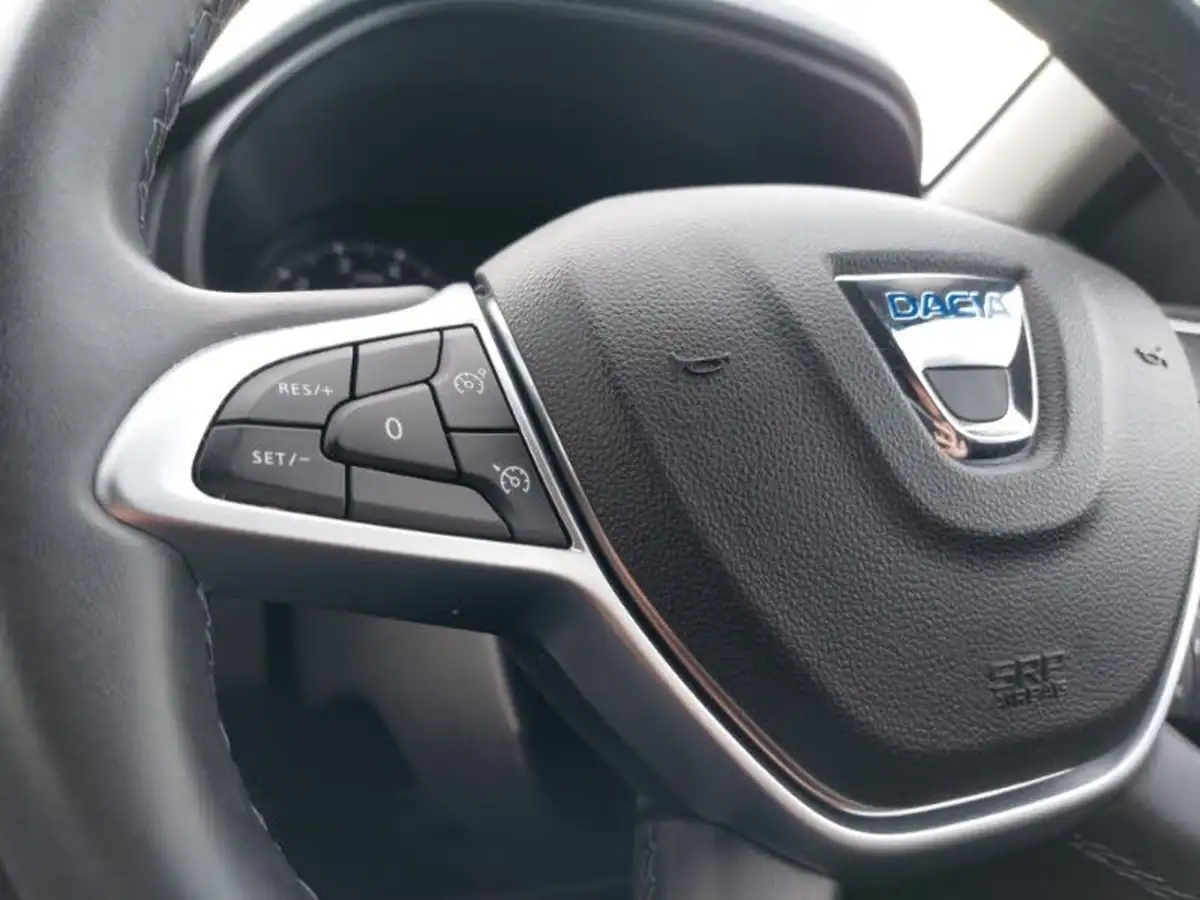 2023-dacia-duster-13-tce-extreme-se-150bhp-edc-big-15