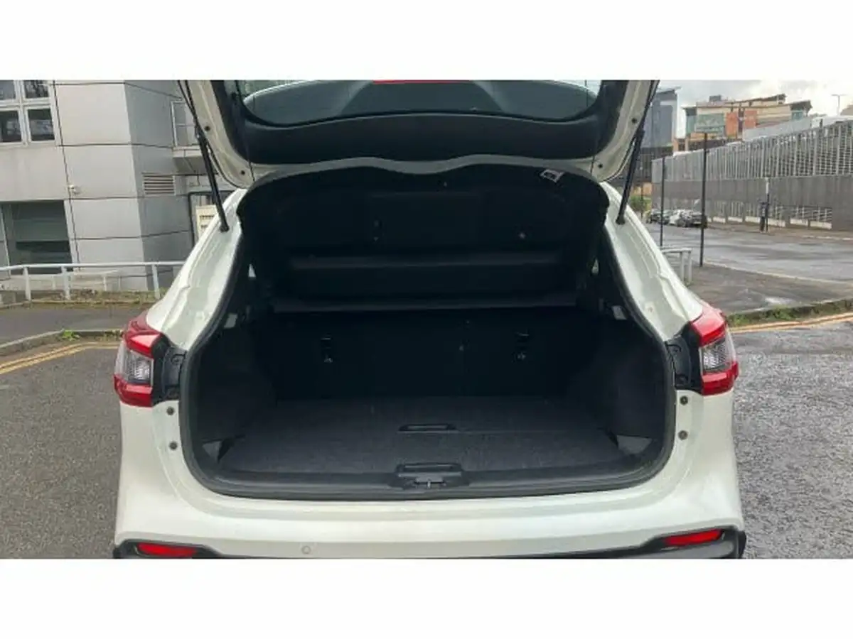 2019-nissan-qashqai-13-dig-t-acenta-premium-140ps-big-3