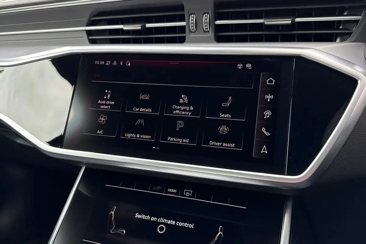 2024-audi-a6-saloon-20-50-tfsi-e-s-line-big-28