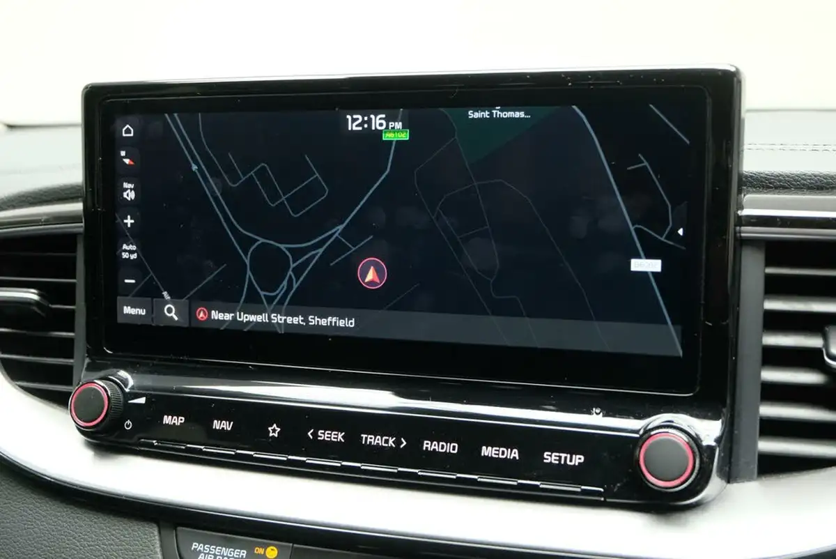 2024-kia-xceed-15-t-gdi-3-dct-big-26