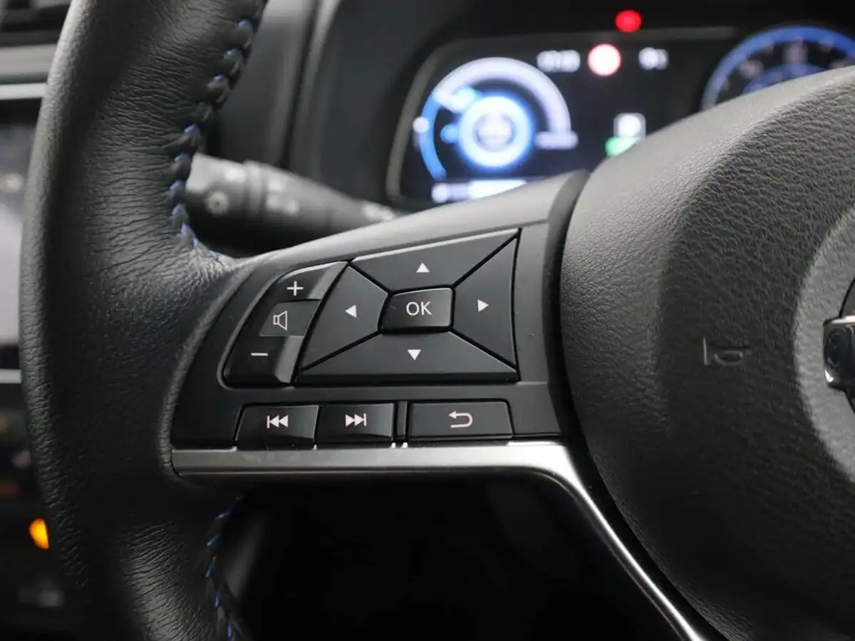 2022-nissan-leaf-e-acenta-big-21