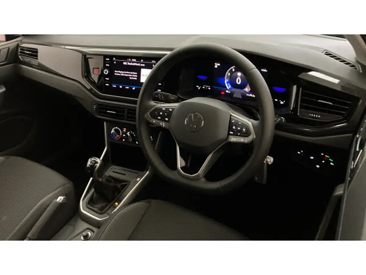 2024-volkswagen-polo-10-tsi-match-big-5