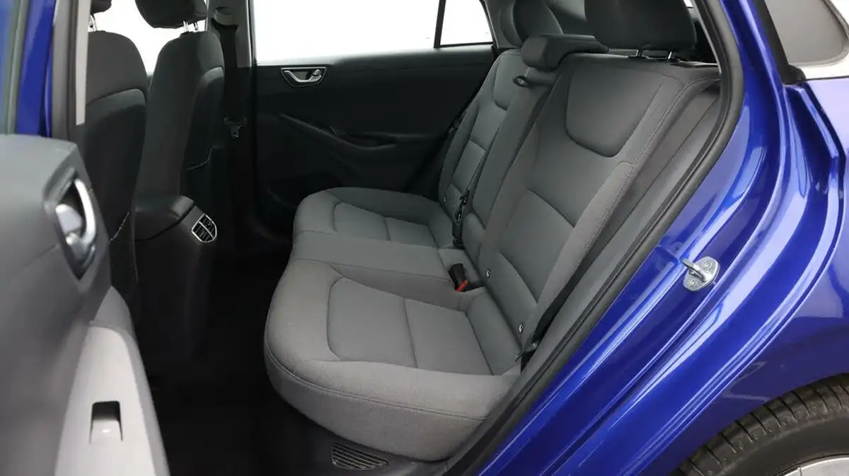 2022-hyundai-ioniq-16-gdi-premium-hybrid-big-16