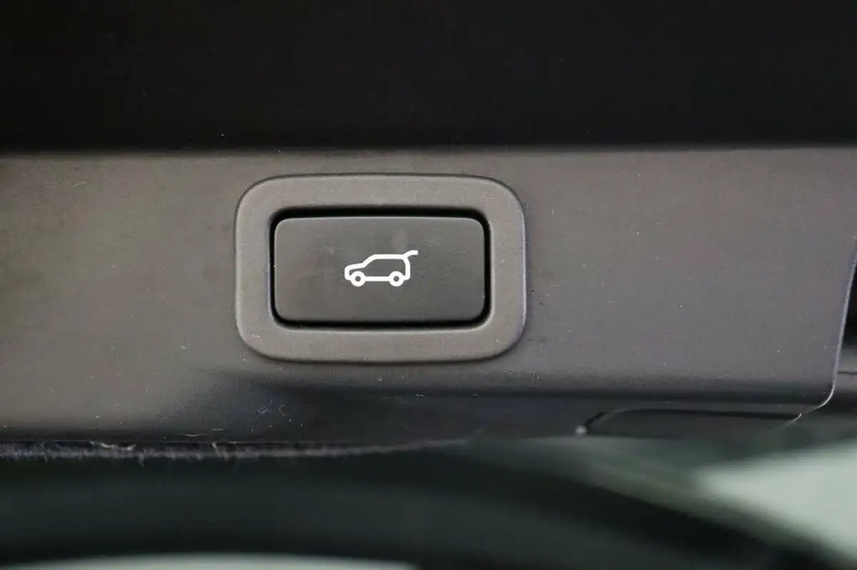2021-land-rover-range-rover-sport-20-p400e-hse-dynamic-big-14
