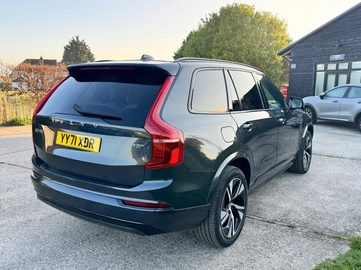 2022-volvo-xc90-20td-b5-r-design-big-11