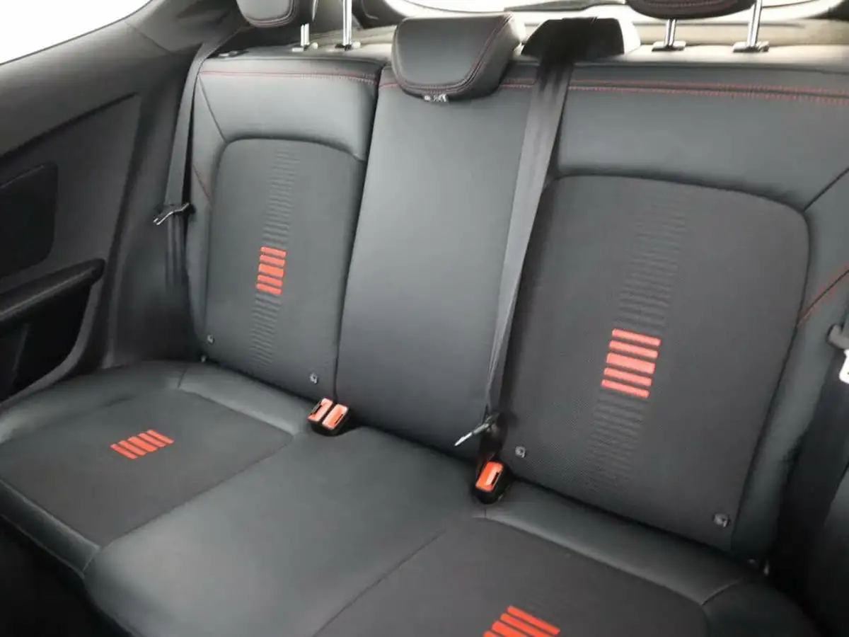 2020-ford-fiesta-10t-st-line-x-edition-140ps-3d-big-9