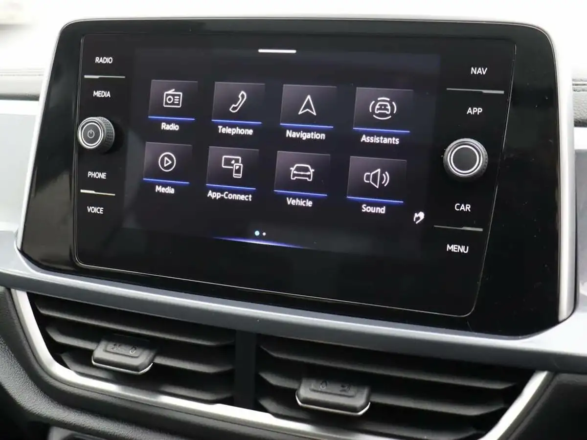 2022-volkswagen-t-roc-15-tsi-style-hatchback-5d-dsg-big-16