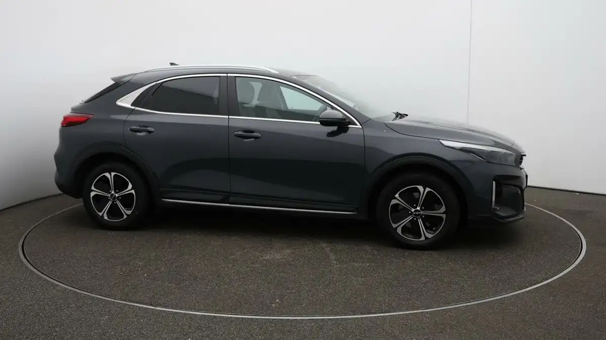 2023-kia-xceed-16-gdi-3-big-40
