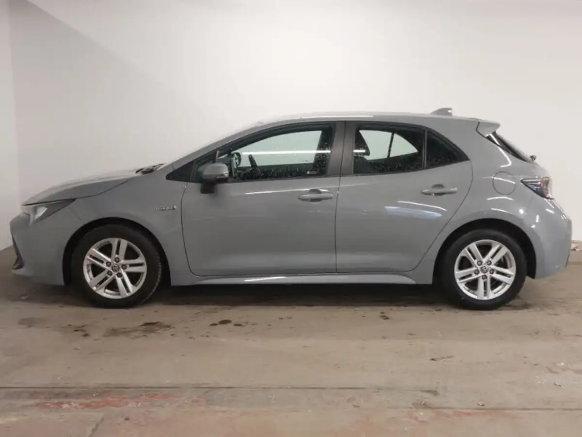 2021-toyota-corolla-18-vvt-i-icon-spare-wheel-hatchback-5d-big-3