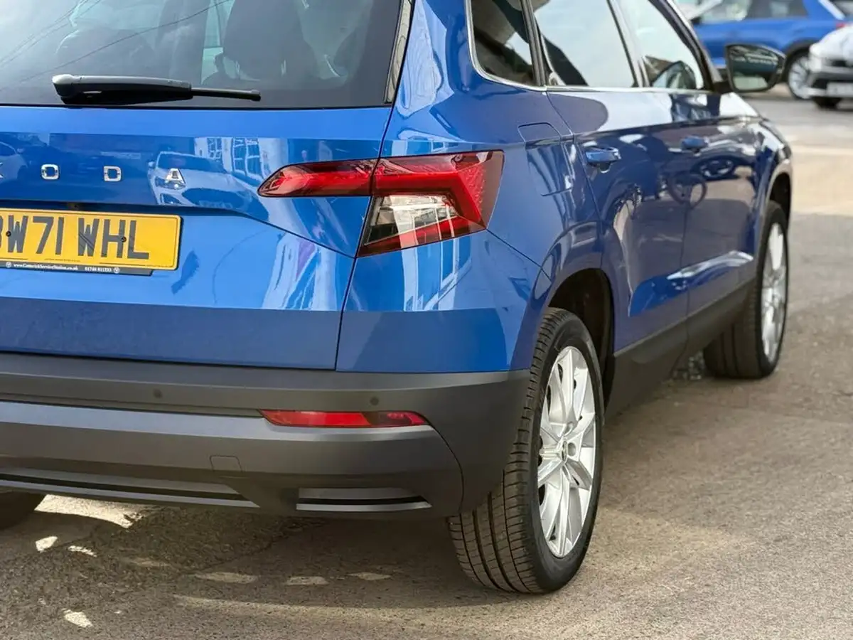 2021-skoda-karoq-15-tsi-se-l-big-33