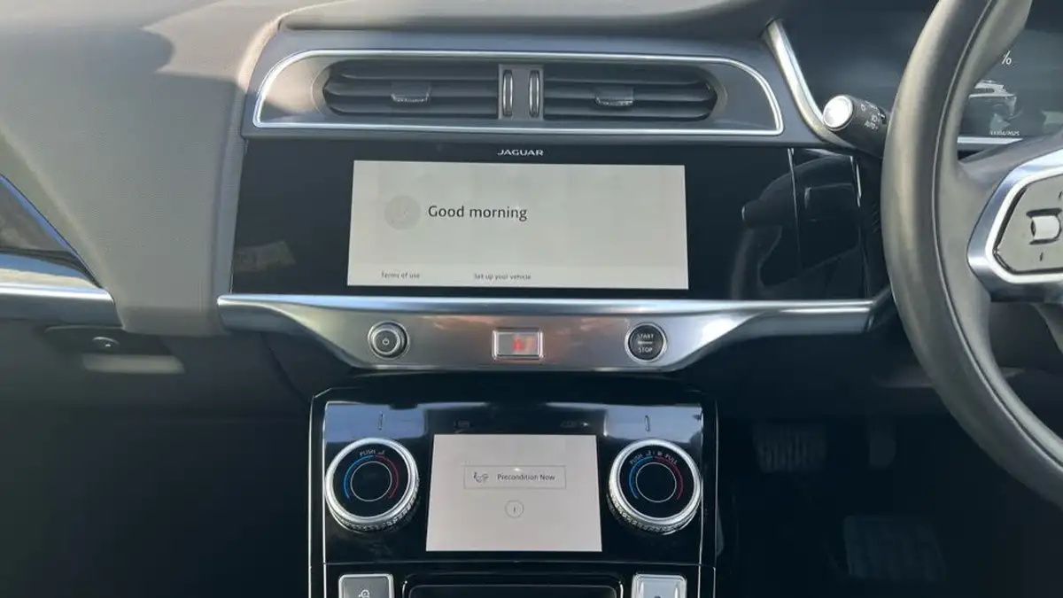 2022-jaguar-i-pace-ev400-hse-black-big-11