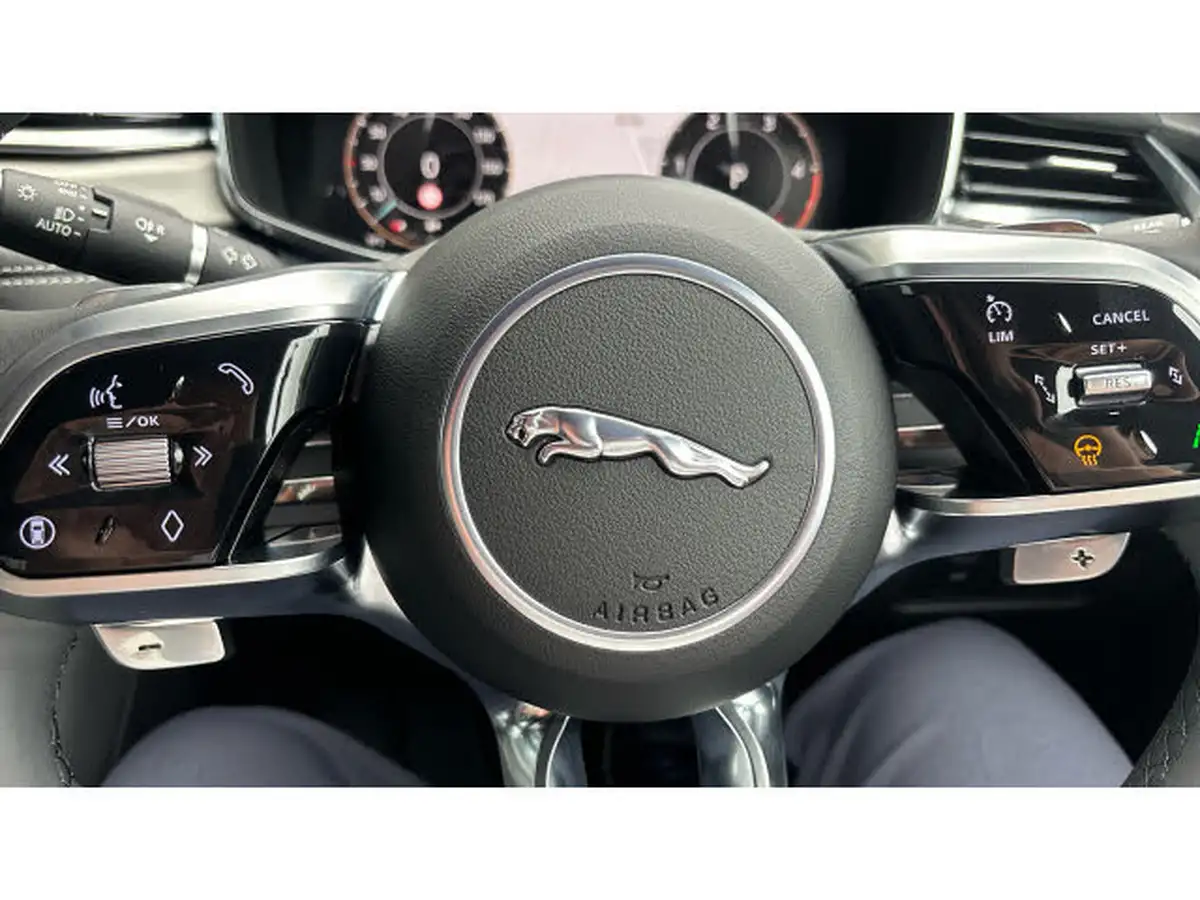 2024-jaguar-f-pace-20-d200-r-dynamic-s-big-52