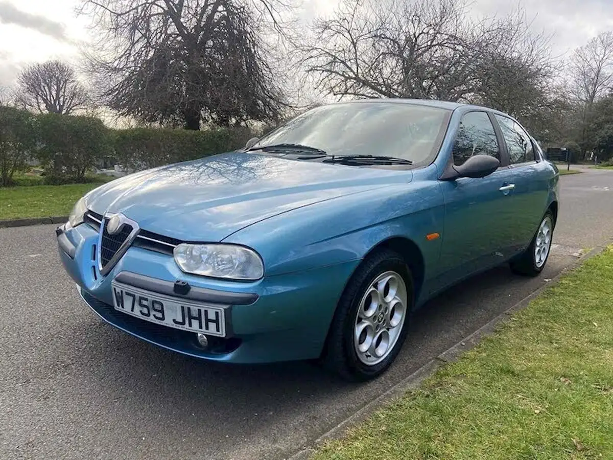 2000-alfa-romeo-156-25-v6-24v-big-3