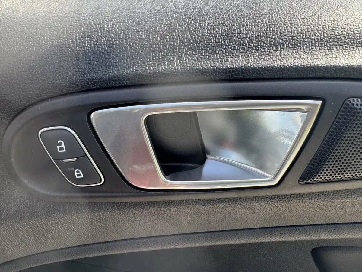 2019-ford-ecosport-10t-titanium-125ps-auto-big-38