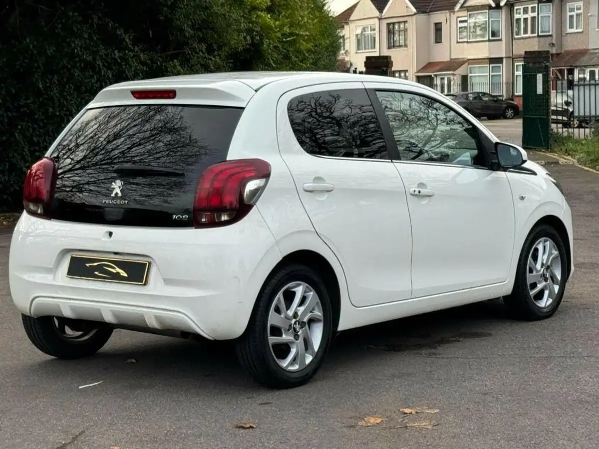 2014-peugeot-108-12-allure-vti-puretech-hatchback-5d-big-5