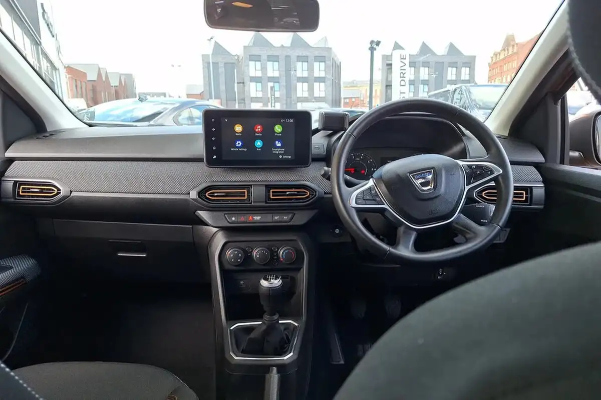 2022-dacia-sandero-stepway-10-tce-comfort-100bhp-bi-fuel-big-2