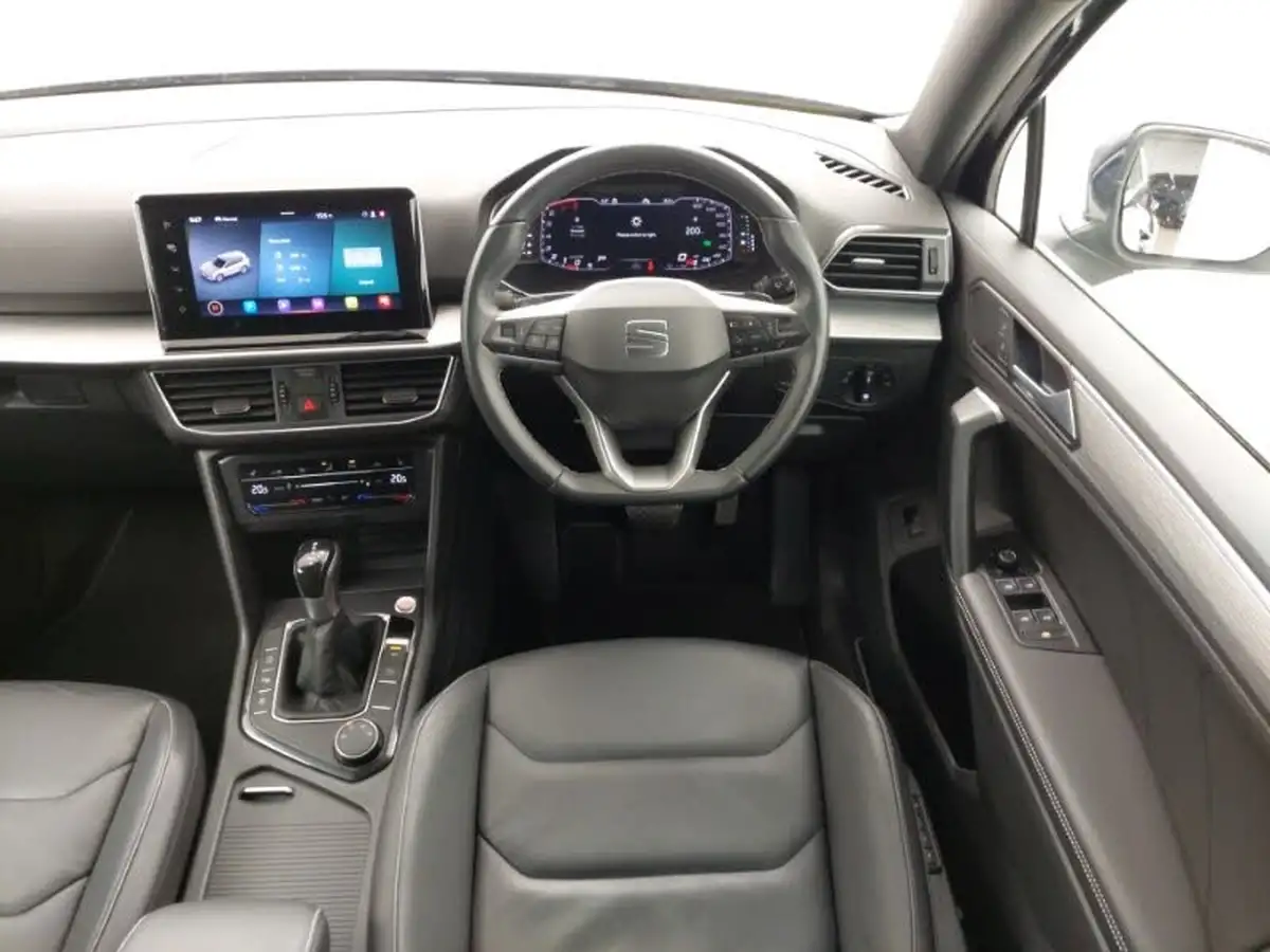 2023-seat-tarraco-15-ecotsi-xperience-lux-dsg-big-6