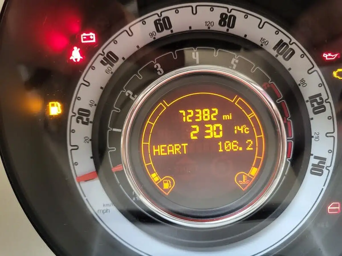 2013-fiat-500-12-lounge-big-7