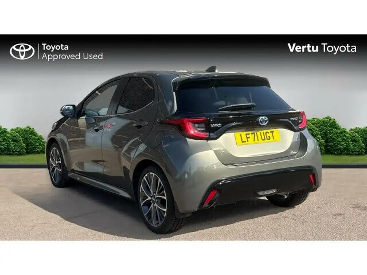 2021-toyota-yaris-15-vvt-i-excel-big-3