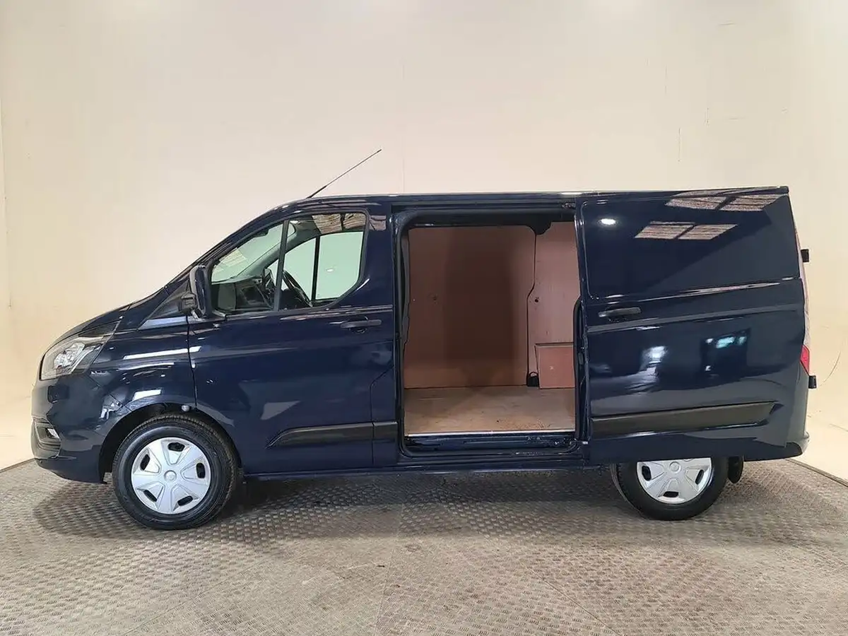 2020-ford-transit-custom-20tdci-320-l1h1-trend-105pseu6dt-panel-van-big-8