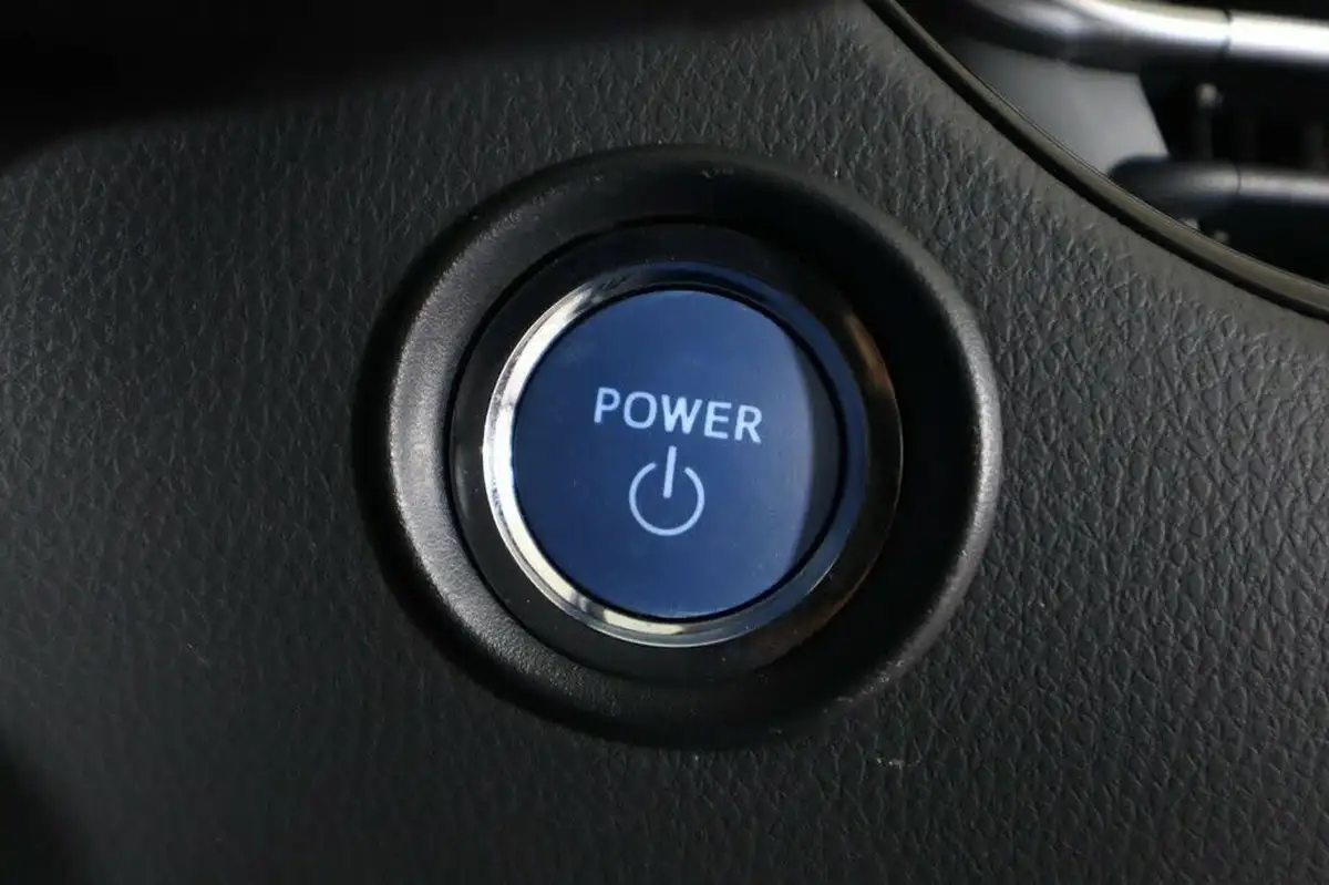 2021-toyota-c-hr-18-vvt-i-icon-big-43