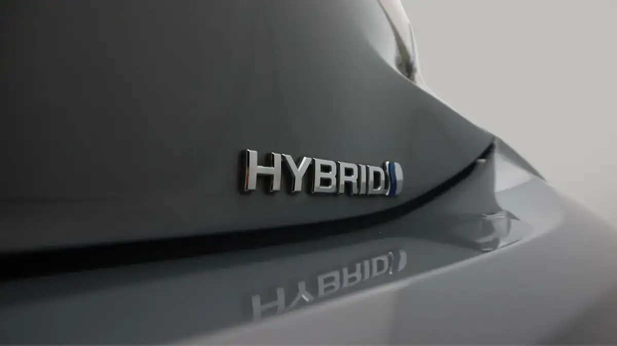 2022-toyota-corolla-18-vvt-i-icon-120bhp-trk-hatchback-5d-big-22